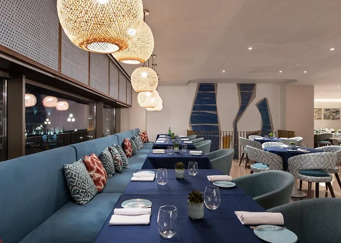 Eurostars Aliados 5*