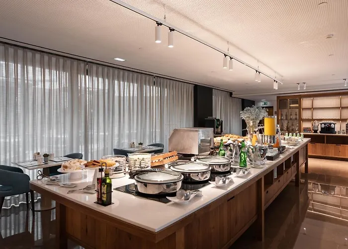 ホテル Eurostars Aliados 5*