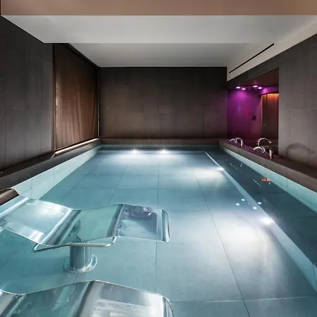 Eurostars Aliados 5* بورتو