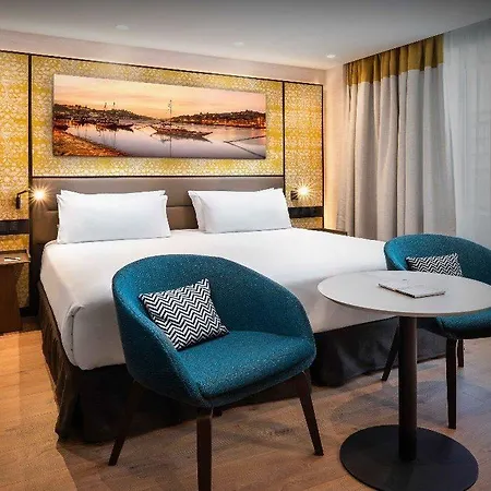 Eurostars Aliados Hotel 5*