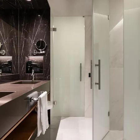 Eurostars Aliados Hotel 5*