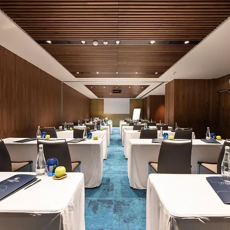 Eurostars Aliados 5*