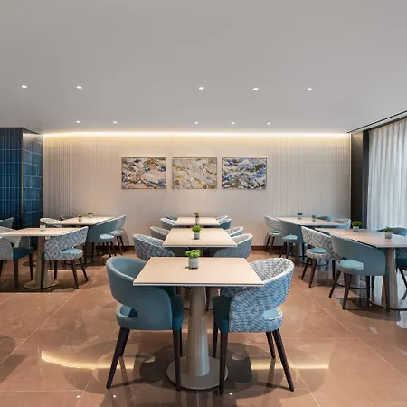 Eurostars Aliados 5*