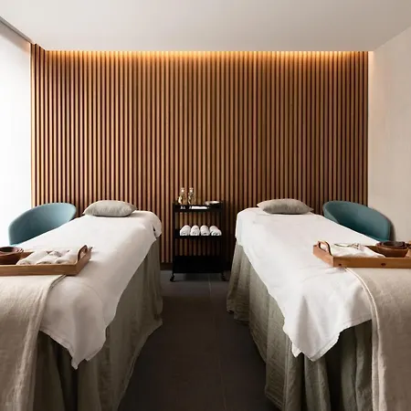 Eurostars Aliados 5*