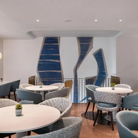 Eurostars Aliados Hotel 5*