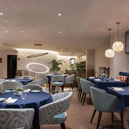 Eurostars Aliados 5*